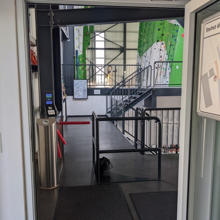 Easy Check-In & -Out 1